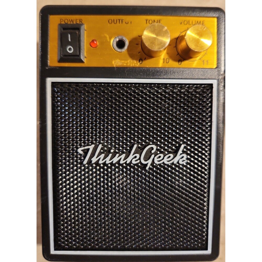 ThinkGeek Electronic Mini Music Sound Amplifier TGA811-01
